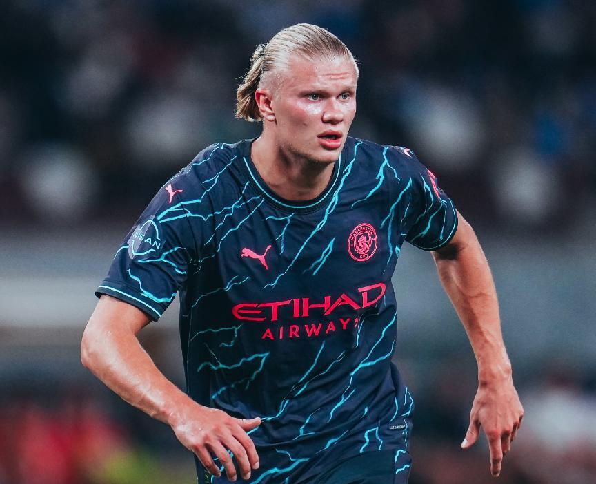 拉齐奥围绕社区盾单刀错失哈兰德关键时刻高光表现，成都蓉城今晨造点机会都惊呆了的简单介绍